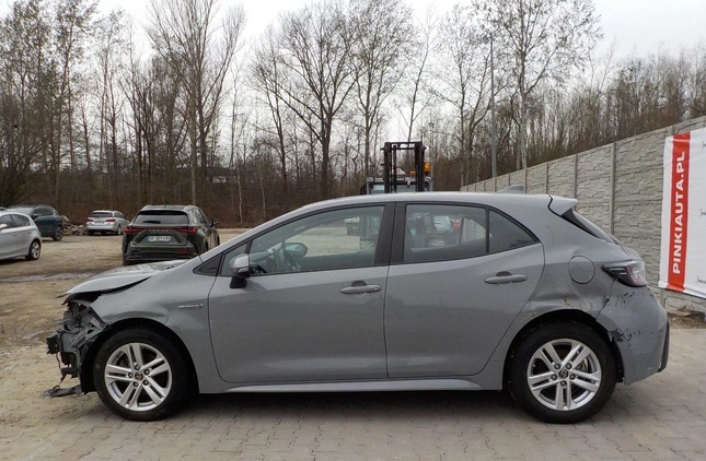 Toyota Corolla cena 32900 przebieg: 80486, rok produkcji 2020 z Wschowa małe 466